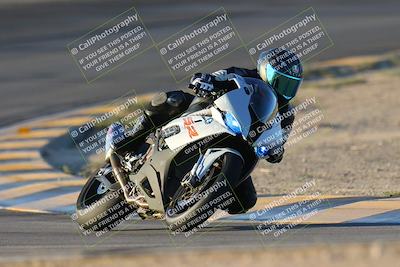 media/Oct-06-2024-Race Pace (Sun) [[d7d39ec7ad]]/1-Turn 10 (730am)/